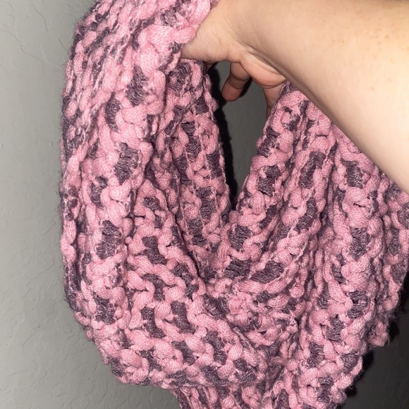 Scarf 🧣 hand made from china - Picture 7 of 10